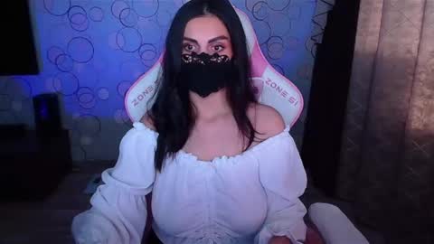 Snapshot of ashley__cooper__ chatting on 10.17.25   Yasmina   online show from 10.17.25
