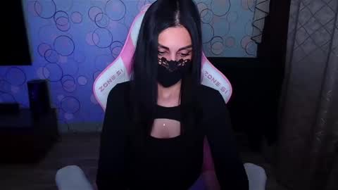   Yasmina   online show from 11.24.25