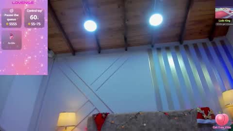 Snapshot of ashley__foxx_ chatting on 12.17.24 ashley online show from 12.17.24