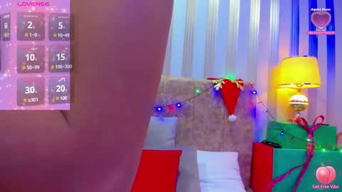 Snapshot of ashley__foxx_ chatting on 12.21.24 ashley online show from 12.21.24