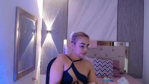 ashley__tylor online show from 02.24.26