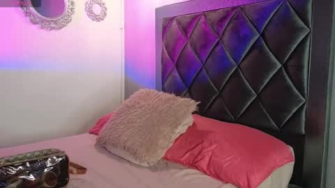 Snapshot of ashley__williamss chatting on 02.01.26 Ashley online show from 02.01.26