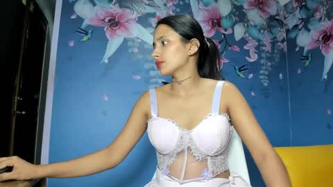 Snapshot of ashley_fresita chatting on 12.08.24 ASHLEY online show from 12.08.24