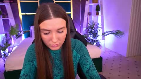 ashleybaee online show from 10.26.25