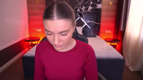 ashleybaee online show from 10.30.25