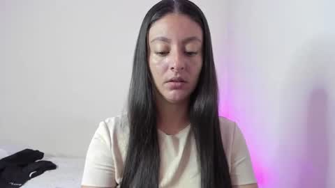 Snapshot of ashleybazan1 chatting on 09.17.25 Ashley online show from 09.17.25