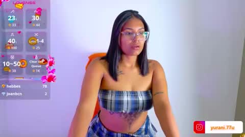 Snapshot of ashleygzles chatting on 12.16.25 Ashley online show from 12.16.25