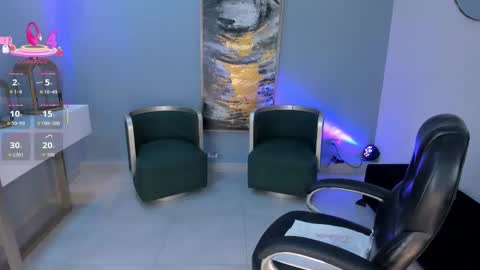 Ashley Jhonson  online show from 11.25.25