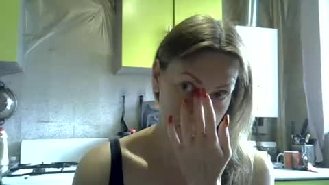 Snapshot of ashleyxhoney chatting on 06.25.26 AshleyXHoney online show from 06.25.26