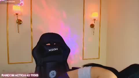 Snapshot of ashleyy__fox chatting on 07.30.26 Hi Im Ashley Dont forget to follow me to have me close to you online show from 07.30.26