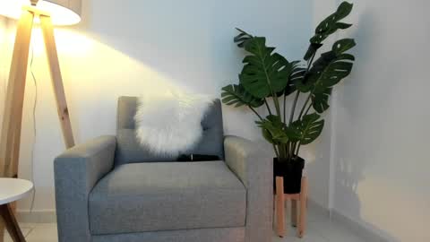 ashllovee online show from 02.08.25