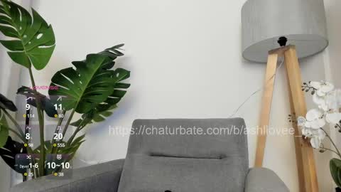 ashllovee online show from 02.19.25