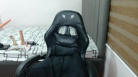 ashly online show from 01.28.25