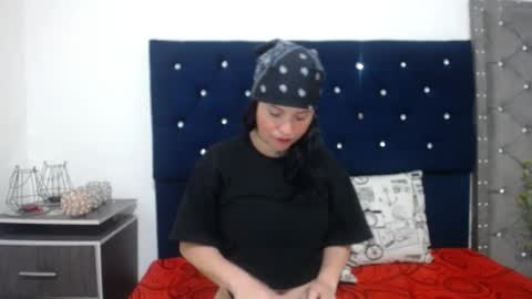 Snapshot of ashly_93 chatting on 02.25.25 engel online show from 02.25.25
