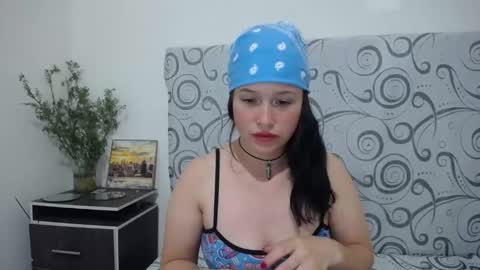 Snapshot of ashly_93 chatting on 03.10.25 engel online show from 03.10.25
