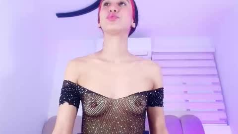 Snapshot of ashly_miller2 chatting on 02.11.26 Ashly online show from 02.11.26