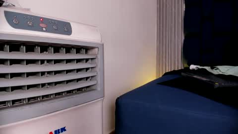 ashlybenison online show from 12.15.24