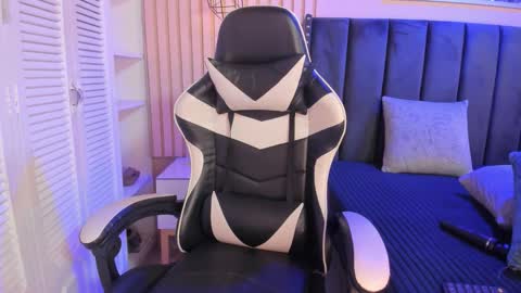 ashlye_miller_ online show from 02.25.26