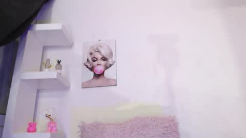 Snapshot of ashlyvesneva chatting on 03.04.25  Ashly online show from 03.04.25