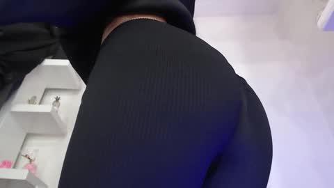 Snapshot of ashlyvesneva chatting on 09.26.25  Ashly online show from 09.26.25