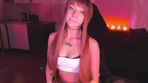 Snapshot of ashmila chatting on 05.16.26 Mila online show from 05.16.26