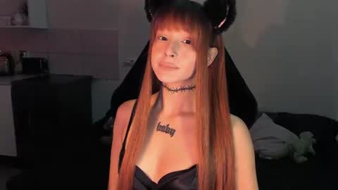 Snapshot of ashmila chatting on 06.14.26 Mila online show from 06.14.26