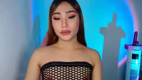 Snapshot of asian_caulix chatting on 09.27.25 baby caulix online show from 09.27.25