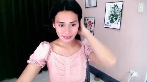 Snapshot of asian_kristellex chatting on 10.14.25 KRISTELLE online show from 10.14.25