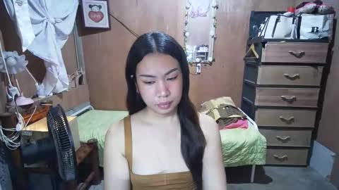 asian_llory online show from 10.11.25