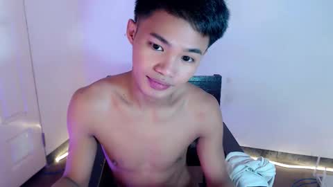 asian_lover05 online show from 02.10.26
