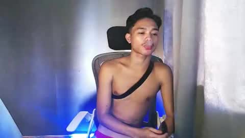 Snapshot of asian_mjxx chatting on 05.29.26 cCALL ME MJ online show from 05.29.26
