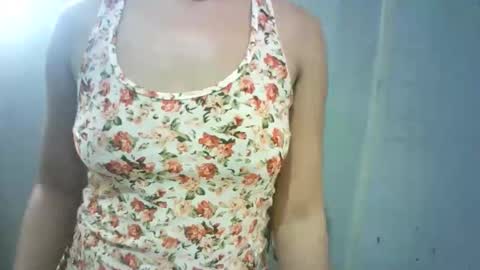 Snapshot of asian_novielyn19xxx chatting on 05.09.26 asian_novielyn19xxx online show from 05.09.26