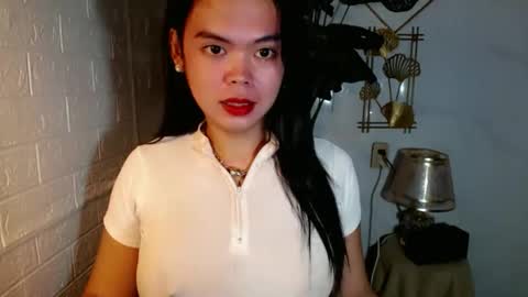 Snapshot of asian_pretty143 chatting on 05.19.26 asian_pretty143 online show from 05.19.26