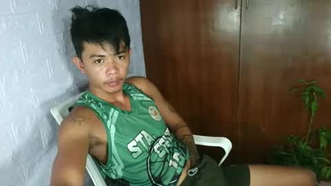 Snapshot of asian_utogxxx chatting on 03.08.26 angello abayon online show from 03.08.26