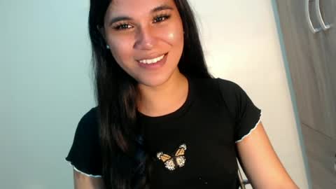 Snapshot of asianblk_barbiedoll chatting on 06.01.26 asianblk_barbiedoll online show from 06.01.26