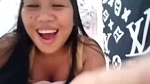 Snapshot of asiancreamy4u chatting on 01.01.25 asiancreamy4u online show from 01.01.25