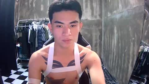 Snapshot of asiancummer115697 chatting on 01.01.25 xj ph online show from 01.01.25