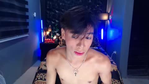 Snapshot of asianfuckertwink chatting on 12.17.25 asianfuckertwink online show from 12.17.25