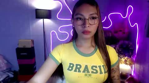 Snapshot of asianhottiesttamira chatting on 05.09.26 HI IM TAMIRA LOOKING FOR SERIOUS RELATIONSHIP online show from 05.09.26