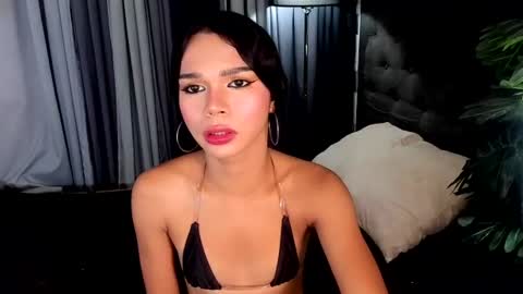 Snapshot of asianpetiteprincess chatting on 06.11.26 asianpetiteprincess online show from 06.11.26