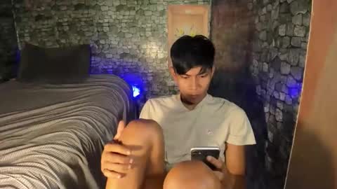 Snapshot of asianplayboyx chatting on 04.19.26 mark online show from 04.19.26