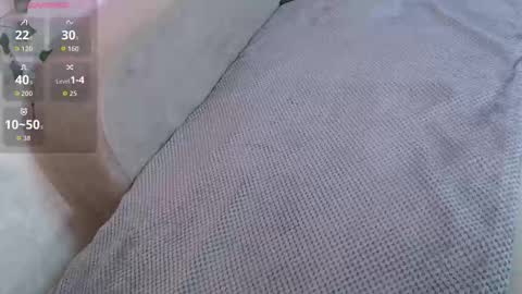 AsianQKim online show from 10.09.25