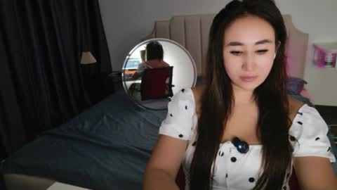 Snapshot of asianqueen777ohmi chatting on 06.03.26 Rose Mingna online show from 06.03.26