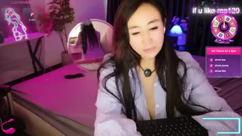 Snapshot of asianqueen777ohmi chatting on 06.27.26 Rose Mingna online show from 06.27.26