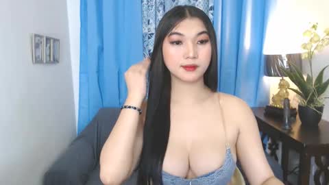 Snapshot of asiansexxy_wildtrans chatting on 03.05.25 Nina online show from 03.05.25