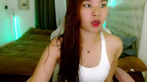Snapshot of asiantala_x chatting on 07.16.26 tala online show from 07.16.26