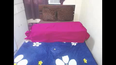 Snapshot of asiantightxoxo chatting on 12.02.25 asiantightxoxo online show from 12.02.25