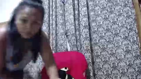 Snapshot of aslanne chatting on 04.19.26 aslanne online show from 04.19.26