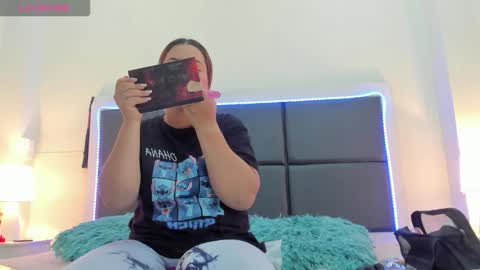  Aslhyn  online show from 09.15.25