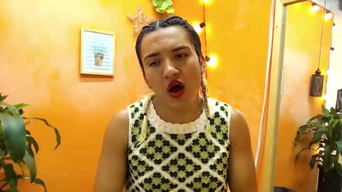 Snapshot of aslyhernandez chatting on 01.22.25 ASLY online show from 01.22.25